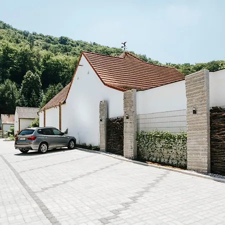 Pansiyon Winzerhof Duerauer